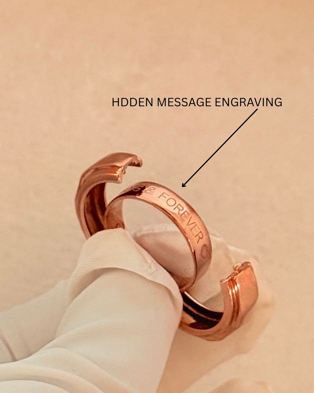 Hidden message ring