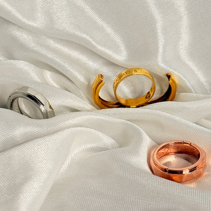 Hidden message ring
