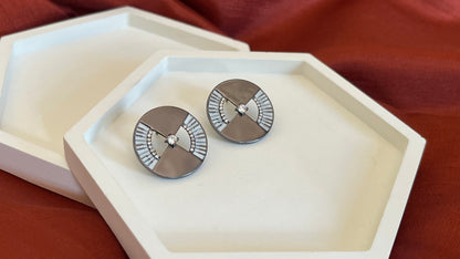Waltz Studs